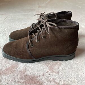 Keds Suede Lace Up Ankle Boots Size 5.5 Leather Chukka Boot Brown Like New